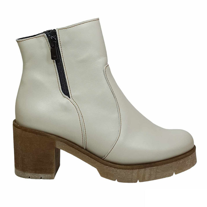 Leather boot with heel Pyramis 23265 - White