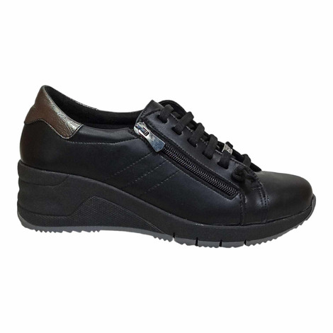 Δερμάτινα παπούτσια casual με σφήνα Fiore - Μαύρο