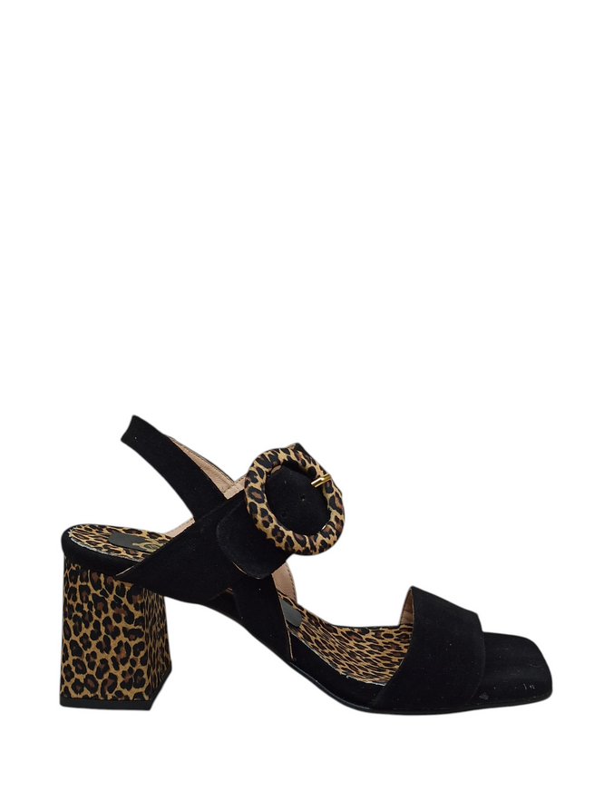 Women's leader sandals