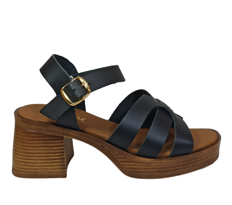 Women's leader sandals